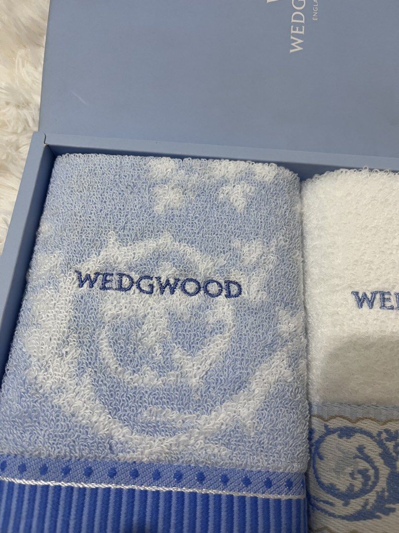 Wedgwood Towel Set (Category: Bedding & Towels) located in San Jose. Submitted by mlvd31 (Listing ID 1423746132, Image 3). Description: Wedgwood towel set Brand new .