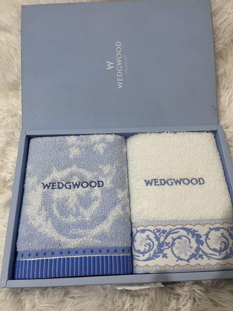 Wedgwood Towel Set (Category: Bedding & Towels) located in San Jose. Submitted by mlvd31 (Listing ID 1423746132, Image 2). Description: Wedgwood towel set Brand new .