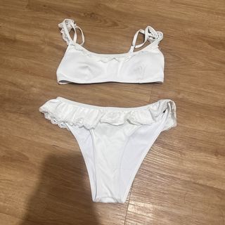 (Category: ) located in . Submitted by tin.008 (Listing ID 1423620829, Image 1). Description: .