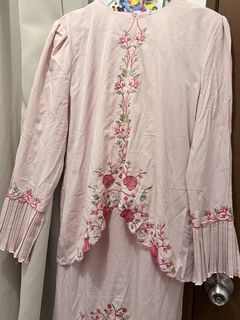 (Category: ) located in . Submitted by vanilladreamshoppe (Listing ID 1423759629, Image 1). Description: .