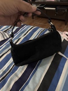 (Category: ) located in . Submitted by sari2bilina (Listing ID 1423938860, Image 1). Description: .