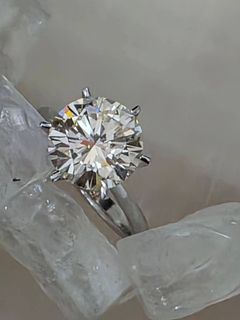 (Category: ) located in . Submitted by art_luxe (Listing ID 1423955257, Image 1). Description: .
