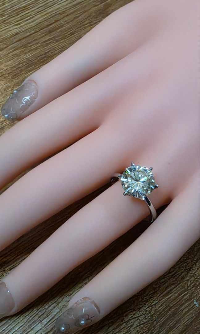 3.52 carat Natural Diamond Ring (4ct face) (Category: Rings) located in Imus. Submitted by art_luxe (Listing ID 1423955257, Image 3). Description: 3.52 carat Natural Diamond Ring (4ct face) ✅ M Color ✅ VVS1 Clarity ✅ Excellent cut with Certificate All of our unique jewelries on sale to this page are all sourced and carefully hand picked from Japan Auction Houses. Our items consist mostly of Certified Top Quality & Exquisite Natural Gems and Diamo
