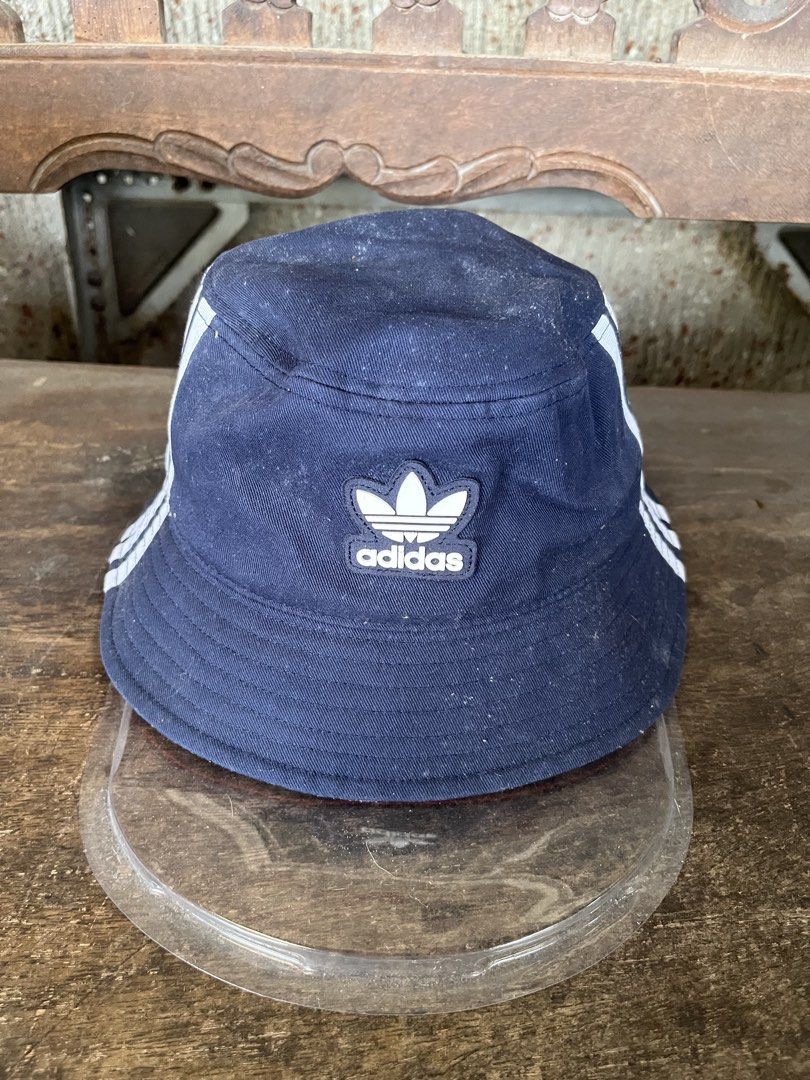 Adidas Bucket Hat (Category: Caps & Hats) located in Manila. Submitted by moopoint18 (Listing ID 1423867059, Image 1). Description: Adidas Bucket Hat Reversible Used twice Needs wash Bought in Taiwan.