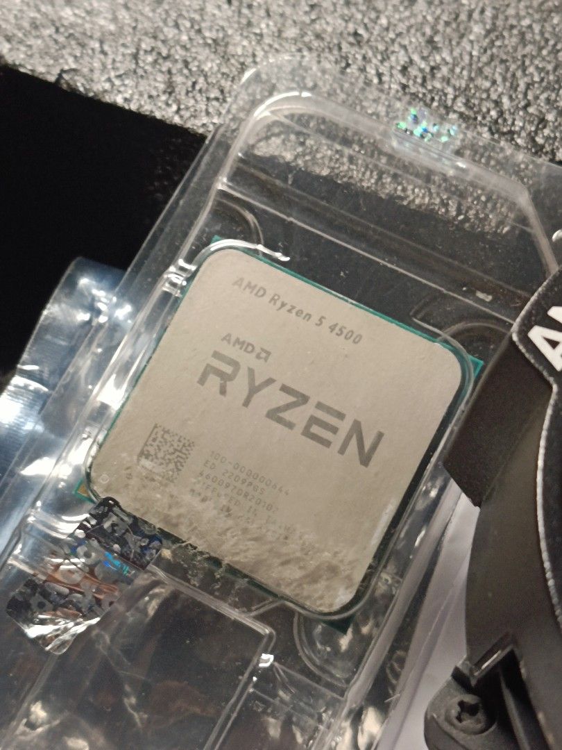 AMD RYZEN 5 4500 CPU w/ stock cooler (Category: Computer Parts) located in Valenzuela. Submitted by cielo83892 (Listing ID 1423905080, Image 2). Description: mod: lalamove, grab mop: gcash, maribank loc. Valenzuela rfs: upgrading cpu SLIGHTLY NEGOTIABLE.