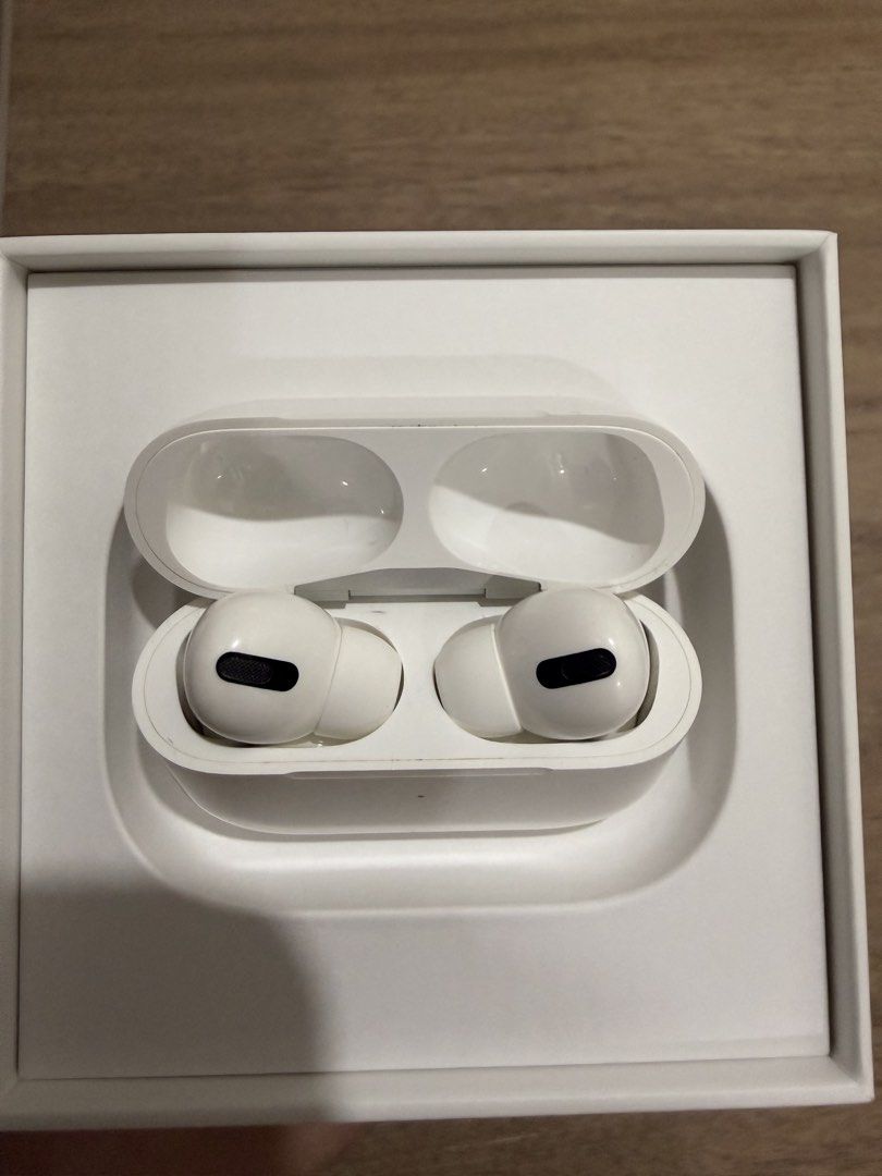 Apple AirPods Pro 65570896963075111