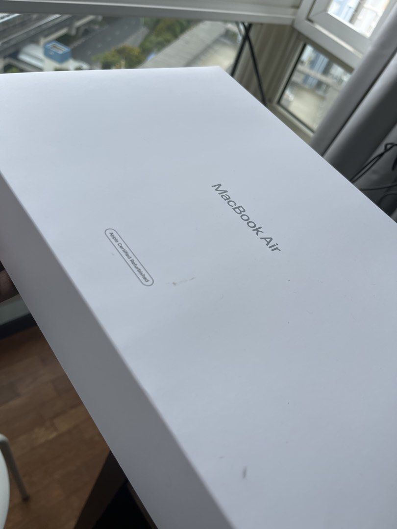 Apple MacBook Air - Box only405962086312192000