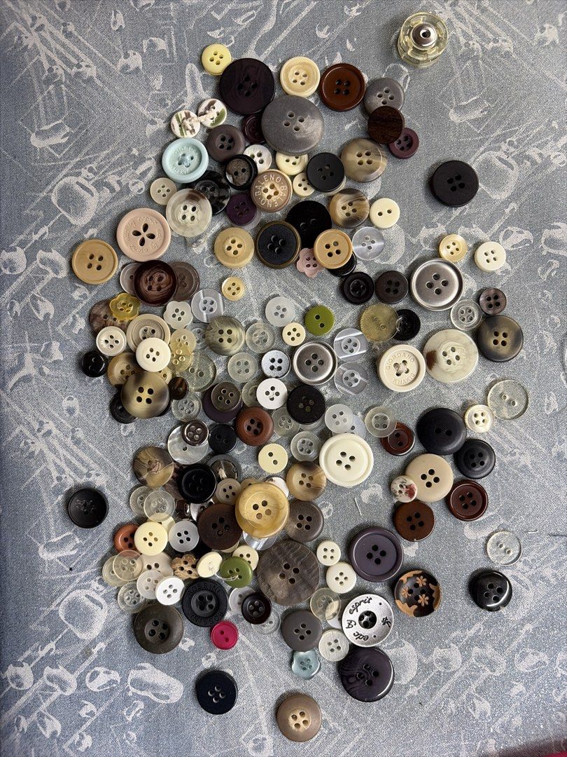 Assorted Buttons - Various Sizes and Colors, Hobbies & Toys, Stationery ...