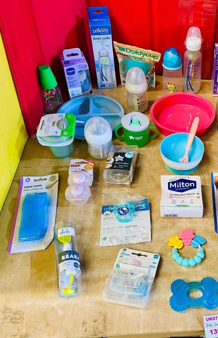 Baby Bottles, Bowls, Teethers, and Accessories (Category: Weaning & Toddler Feeding) located in Tuguegarao City. Submitted by zealearth.27e2d4 (Listing ID 1423936801, Image 3). Description: take all 2500.