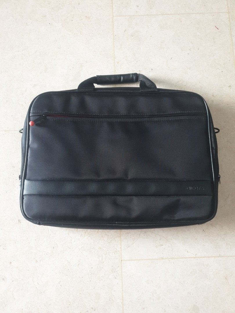 Black Dicota Laptop Bag469280167518556160