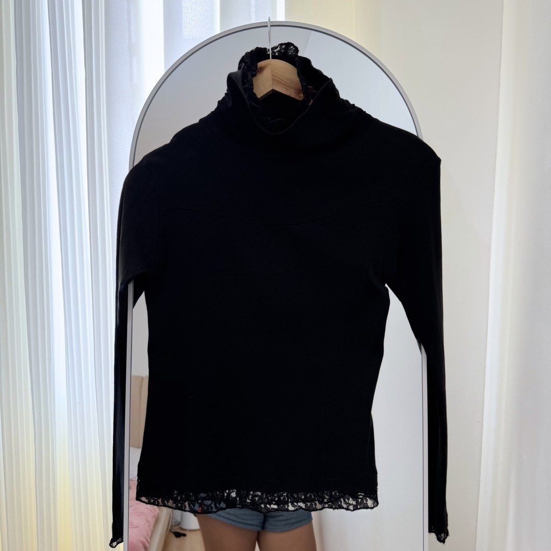 Black Turtleneck Top with Lace Details (Category: Sleeveless) located in Subic. Submitted by serra. (Listing ID 1423939533, Image 1). Description: ❌NO WHEN WORN (ww pics will be included if available) 📍Subic, Zambales 💵Payment via Gcash 📦Shipping nationwide via J&T.