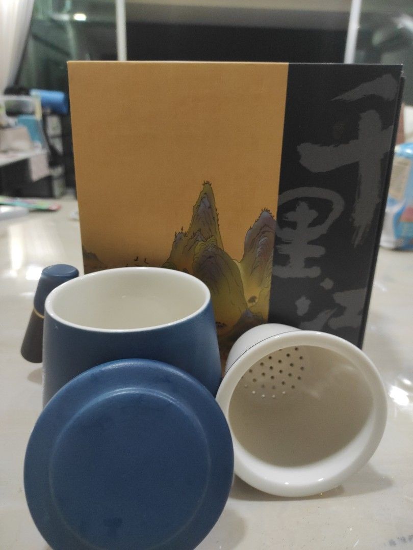 Ceramic Tea Cup Set with Infuser470223358379970560