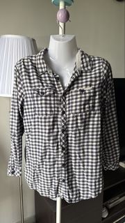 (Category: ) located in . Submitted by ichahpreloved (Listing ID 1423842565, Image 1). Description: .