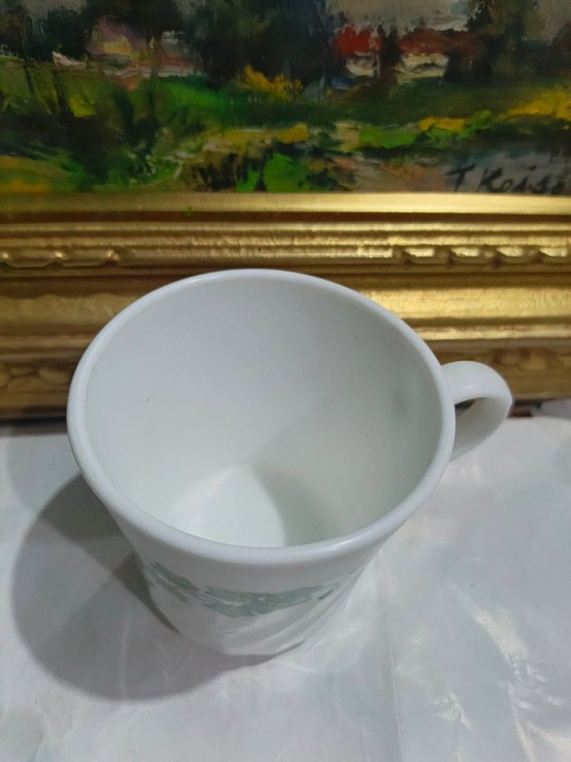 Corning Ware Mug (Category: Coffee & Tea Tableware) located in Manila. Submitted by maryannham83725 (Listing ID 1423882401, Image 2). Description: ❣️CORNINGWARE COFFEE CUP ❣️SIZE:3.5" TALL & 3.3" WIDE ❣️PRICE:300PESOS ONLEE ❣️PAMINE PO SA SURE BUYER 😍.