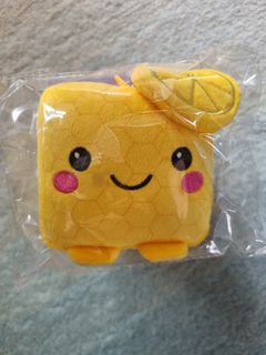 (Category: ) located in . Submitted by kerichu (Listing ID 1423868862, Image 1). Description: .