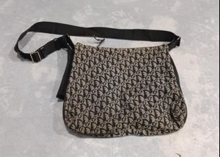 (Kategori: ) berada di . Dikirim oleh ash0804 (ID iklan 1423853061, Gambar 1). Deskripsi: .