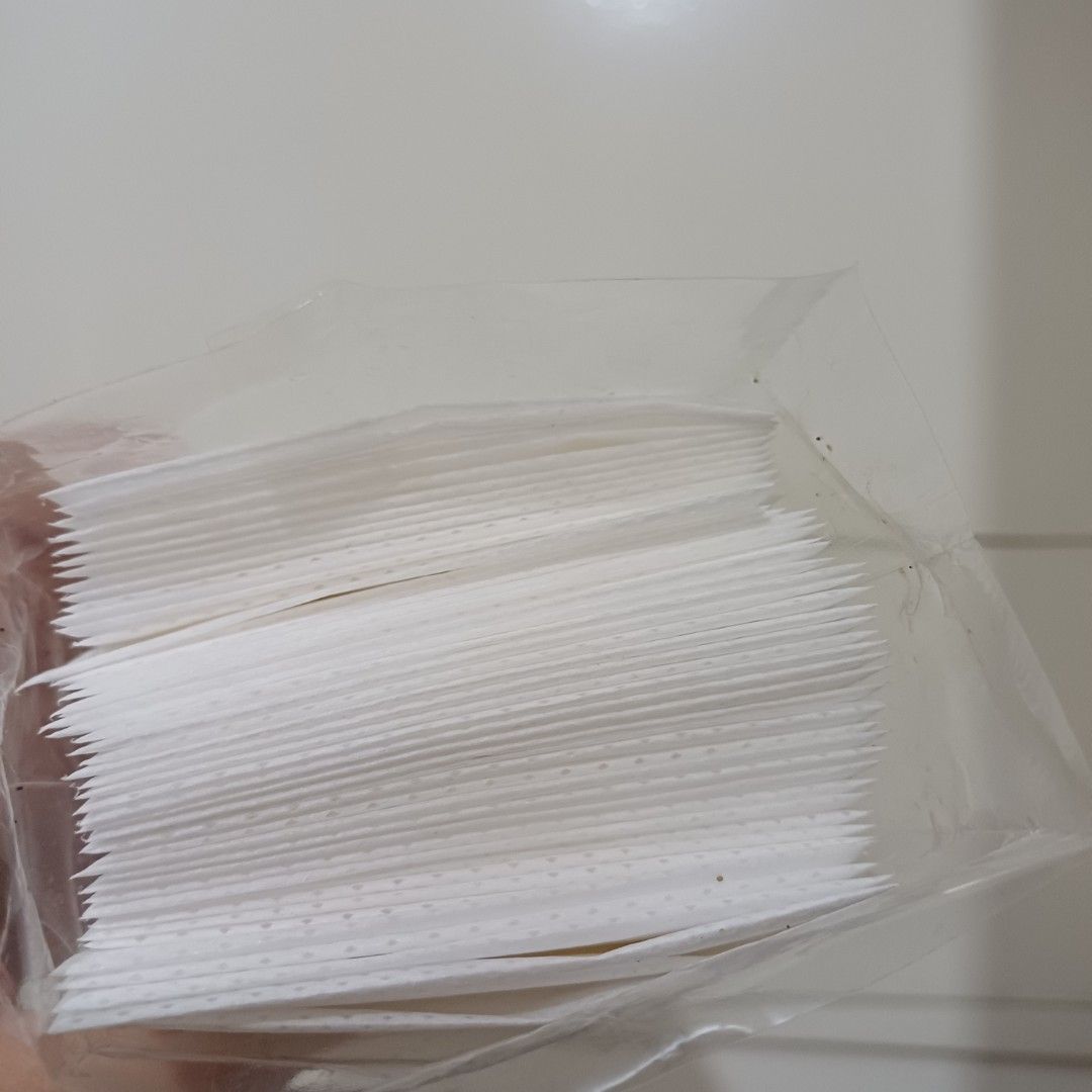 Drip Coffee Filter (Category: Coffee & Tea Tableware) located in Paranaque City. Submitted by potatoiceblended (Listing ID 1423945042, Image 2). Description: - Individual drip coffee filters - White filters - Designed for ground coffee - Clear packaging - Ready to use.