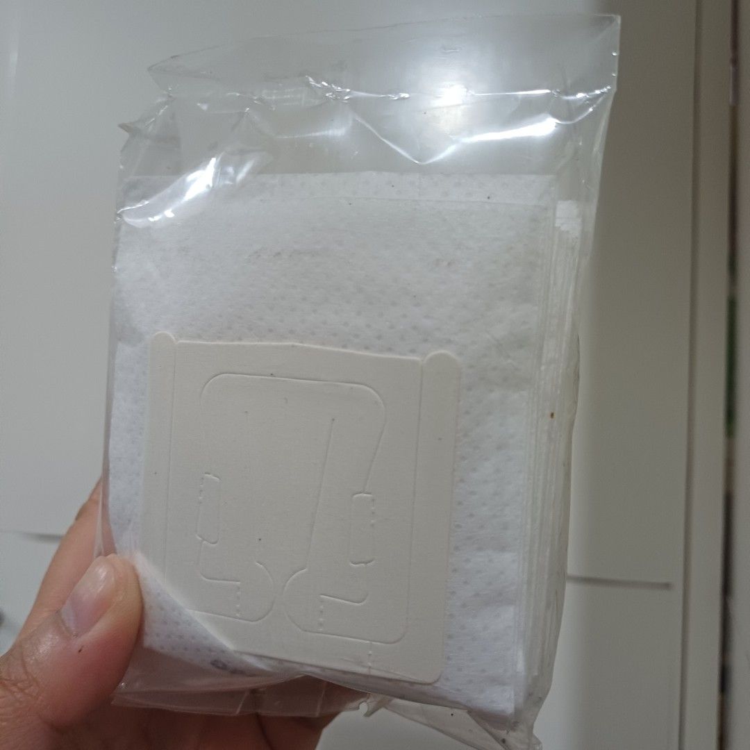 Drip Coffee Filter (Category: Coffee & Tea Tableware) located in Paranaque City. Submitted by potatoiceblended (Listing ID 1423945042, Image 3). Description: - Individual drip coffee filters - White filters - Designed for ground coffee - Clear packaging - Ready to use.