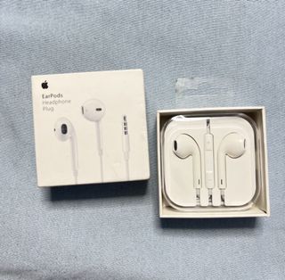 (Category: ) located in . Submitted by as_onlineshop11 (Listing ID 1423936010, Image 1). Description: .