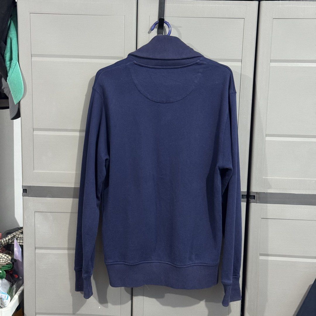 Fred Perry Navy Cardigan (Category: Coats, Jackets and Outerwear) located in Malabon City. Submitted by shnit (Listing ID 1423833021, Image 2). Description: Fred Perry Mens Cardigan - Navy Blue Authentic/Legit Size: M on tag Dimes: 20 x 28 Condition: 8/10 Color rate: 8/10 Good condition! Price: ₱1,599 + sf 📍Malabon City.