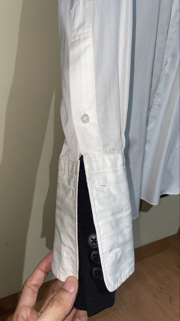 Givenchy Monsieur White Polo (Category: Luxury Apparel) located in Pasig City. Submitted by xtiansa (Listing ID 1423953825, Image 3). Description: Authentic .