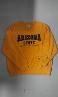 (Category: ) located in . Submitted by ClearingCloset (Listing ID 1423883012, Image 1). Description: .
