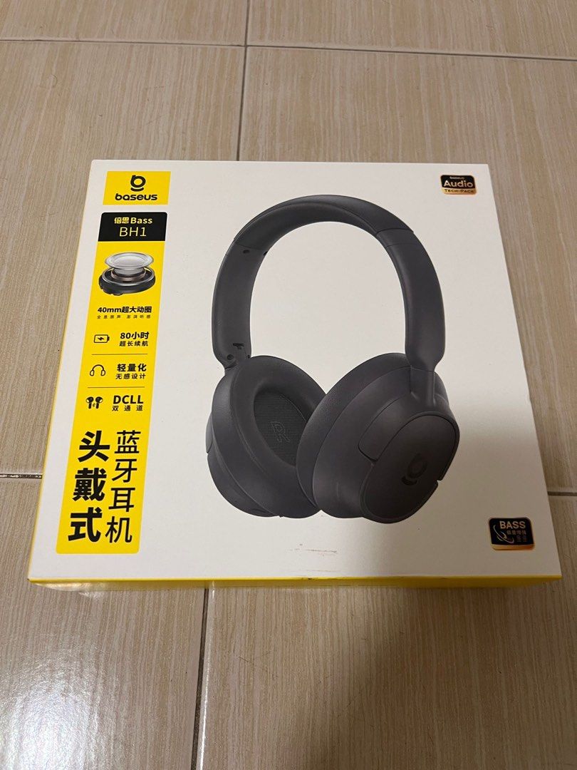 Headphones65571040783107112