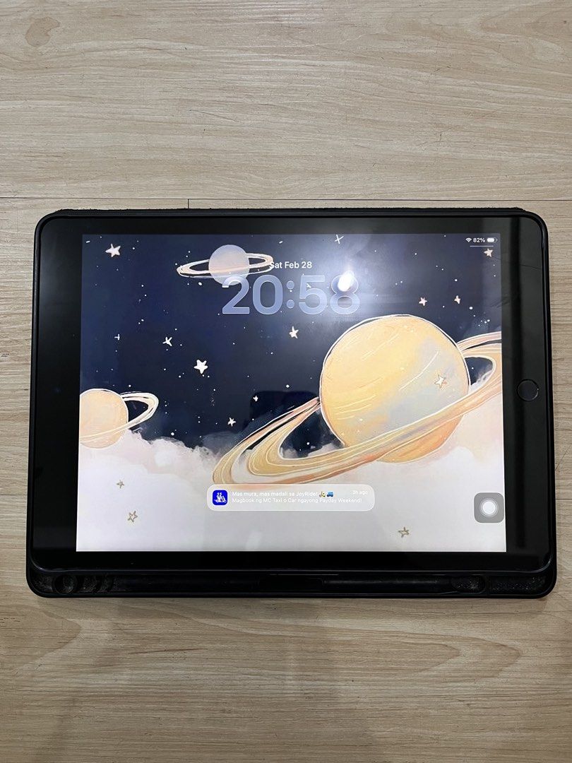 Ipad 9th Gen 64 GB Wifi Only (Category: iPad) located in Pasig City. Submitted by mygshuibi (Listing ID 1423914191, Image 3). Description: -Ipad 9th Gen 64 GB wifi only Space Grey -Good as new lady owned - Bought from Mac BGC in September 2022, First Owner - Updated to latest IOS -No repairs or damages but may minimal white dots (dead pixels ata) sa screen pero it isn't noticeable -Battery Lasts 2-3 days if seldom used (i charge it every 2-3 days