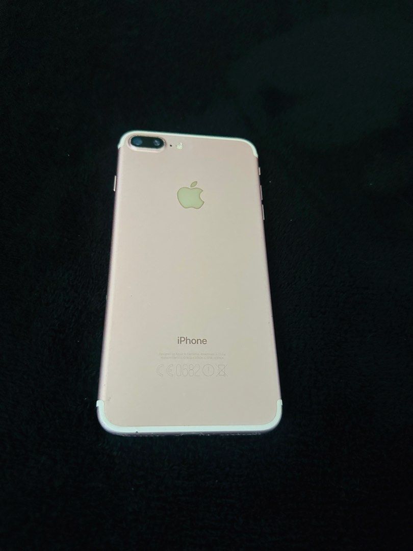 Iphone 7 Plus 256gb (Category: iPhone 7 Series) located in Manila. Submitted by zacharylevi (Listing ID 1423877483, Image 2). Description: 100% batt health Comes with free case and charger.