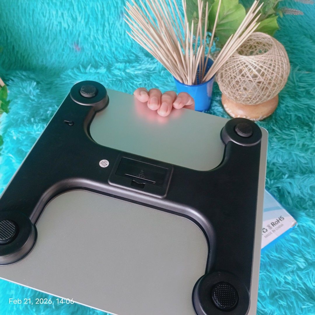 iScale SE Electronic Weight Scale (Category: Health Monitors & Weighing Scales) located in Quezon City. Submitted by mackyisa17. (Listing ID 1423913784, Image 3). Description: weight scale, with battery...