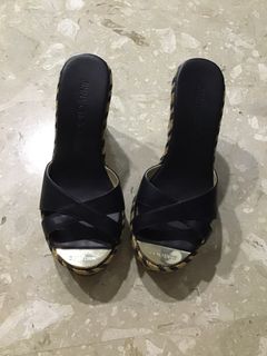 (Category: ) located in . Submitted by et1967 (Listing ID 1423879610, Image 1). Description: .