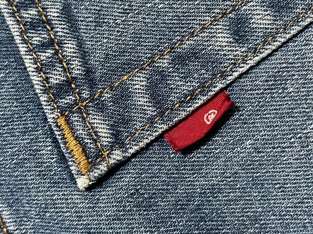 Levi's 559 BLANK TAG Regular Wash 44x30 (Category: Jeans) located in Silang. Submitted by pau_sober (Listing ID 1423882627, Image 3). Description: Levi's 559 BLANK TAG Regular Wash Relaxed Straight fit 44 (waist) x 30 (inseam) inches 14 inch thigh 15 inch rise Almost brand new condition 8.5/10 issue: stains 900 + shipping.