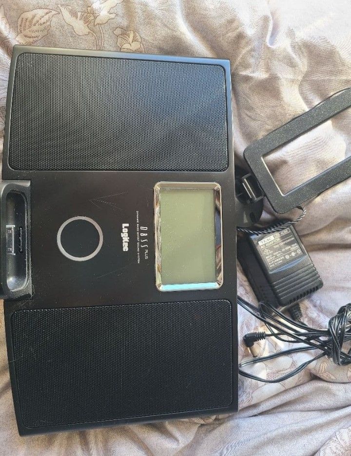 Logitech D-Alive iPod Dock Hi-Fi Sound System (Category: Soundbars, Speakers & Amplifiers) located in Cavite. Submitted by xjune8x (Listing ID 1423794329, Image 1). Description: - Logitech D-Alive iPod Dock -Fi Sound System - Features: - AM/FM radio - S-Video out - AUX input - Includes: Power adapter and dock adapter - Convenient top-panel controls - Made in China.