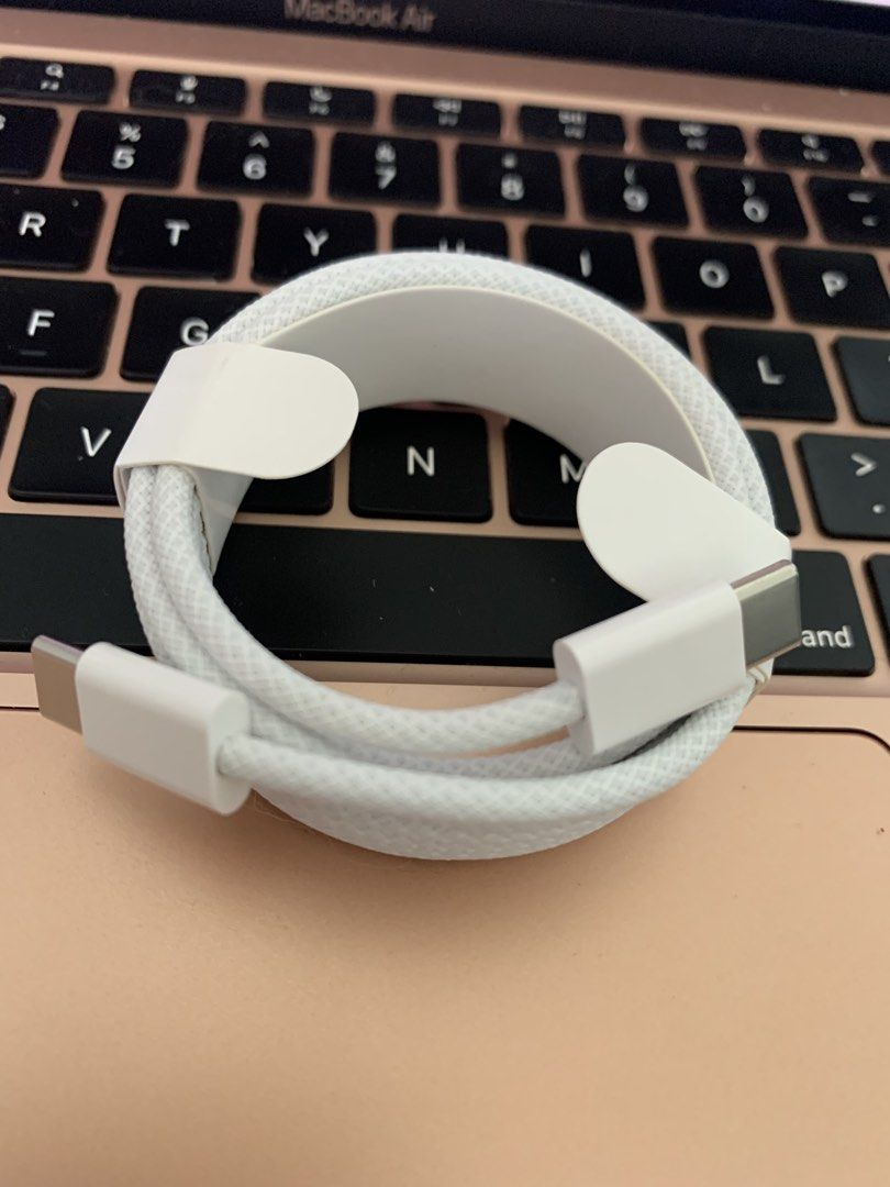 MacBook Air / MacBook iPhone Type C 240W 2m Braided Cable (USB-C) (Category: Chargers & Cables) located in San Juan City. Submitted by ph_gadgets_hub (Listing ID 1423838205, Image 1). Description: Apple USB-C 240W 2m C to c Braided Cable ₱700 Compatibility: MacBook Air MacBook iPhone 15 - 15 Pro Max iPhone 16 - 16 Pro Max iPhone 17 - 17 Pro Max MODE OF PAYMENT ✅COD ✅GCASH ✅PAYMAYA 🚖Same Day Delivery within Metro Manila via Lalamove and Grab Deli
