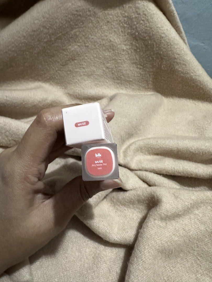 Makeup Bundle (Issy, pinkflash, BLK) (Category: Makeup) located in Manila. Submitted by bejewelled10638 (Listing ID 1423814837, Image 2). Description: Description is already in the photo Loc: Sampaloc,Manila MOD: J&T/Lalamove.