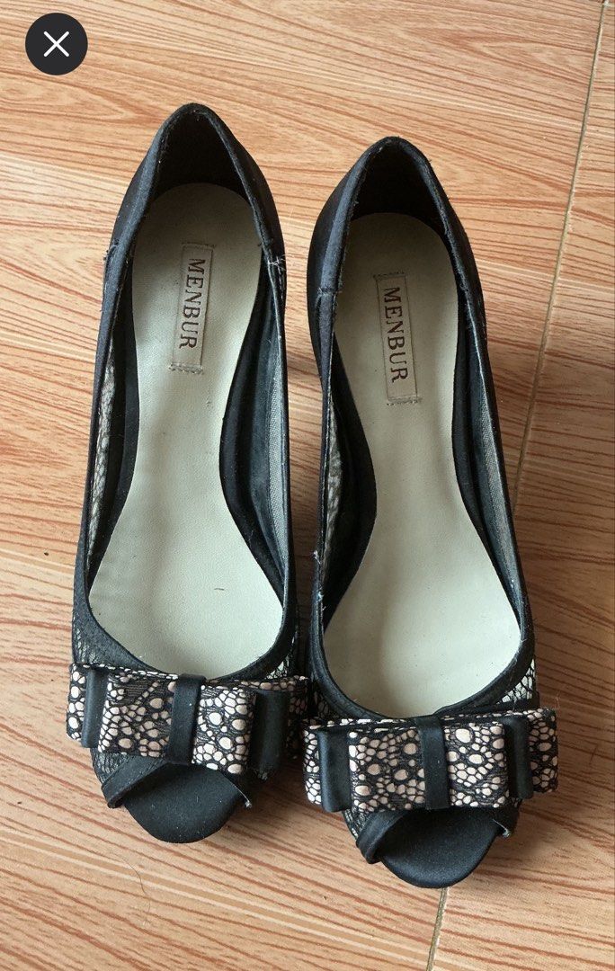 Menbur Black Heels with Bow Detail (Category: Heels) located in Dagupan City. Submitted by againandadorned (Listing ID 1423867682, Image 2). Description: - Menbur black peep-toe heels - Features a delicate bow embellishment - Satin-like finish - Sheer mesh detail on sides - Branded insole - Ideal for special events.
