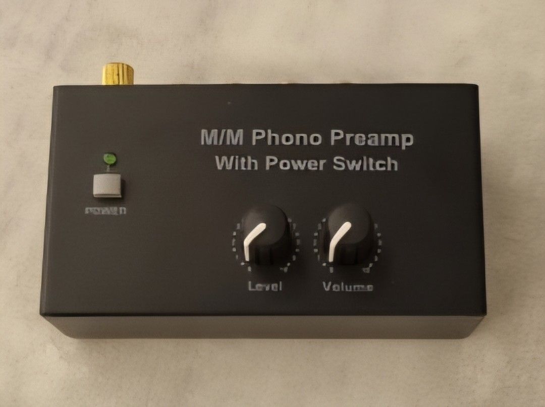 M/M Phono Preamp with Power Switch