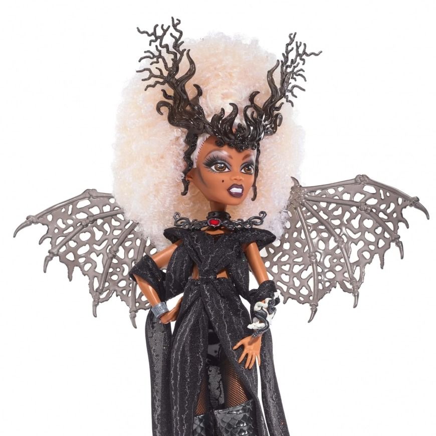 Monster High RuPaul Dragon Queen Doll⁸ (Category: Figurines & Statues) located in Quezon City. Submitted by dekks_sulit (Listing ID 1423881161, Image 1). Description: OPEN FOR LAYAWAY NRFB. In mint condition. Payment: Gcash Shipping: Gogoxpress, Lalamove or Grab..