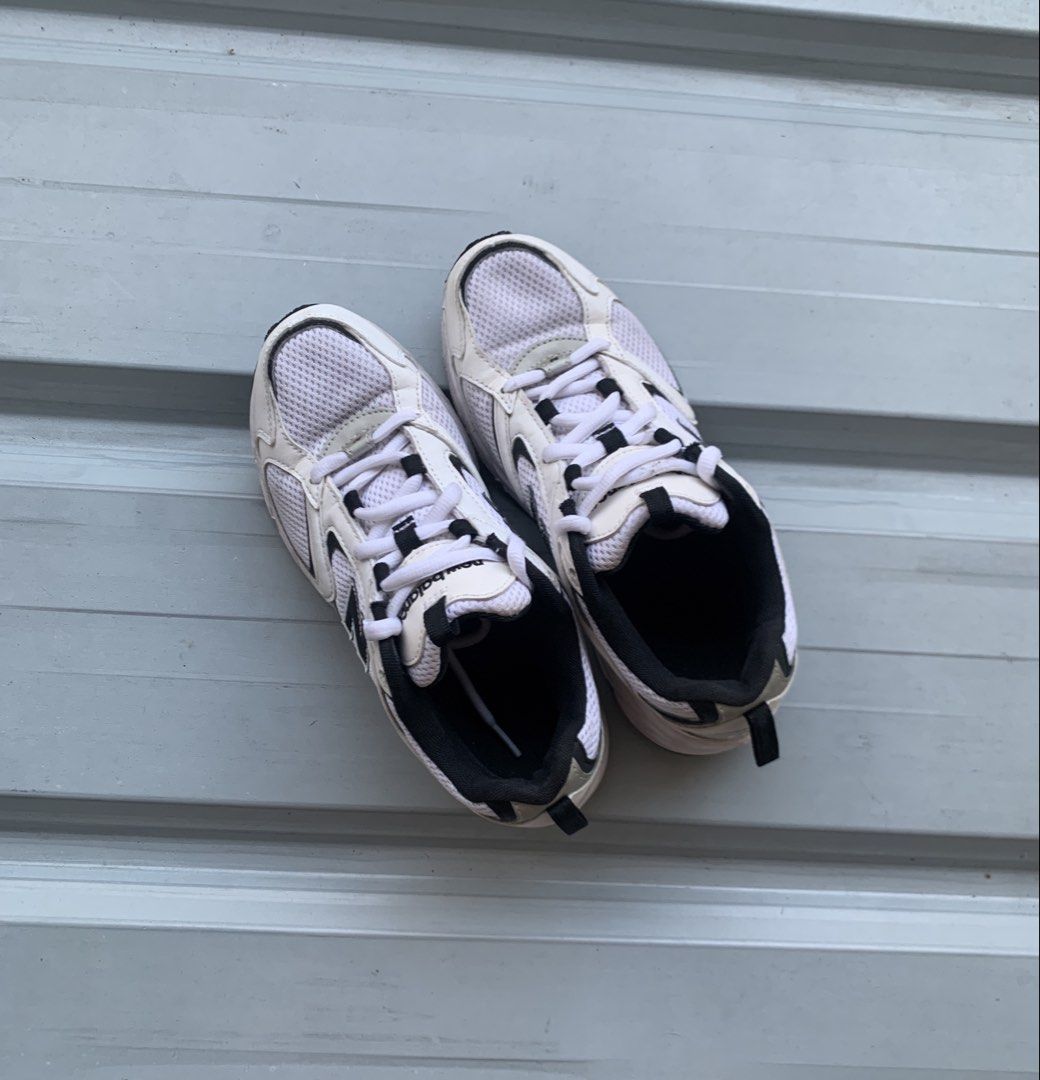 New Balance 408 (Category: Sneakers) located in Marikina City. Submitted by azaero (Listing ID 1423950604, Image 3). Description: Size Unisex US 6.5 Men’s / 8 Women’s / cm 24.5 / Euro 39.5 Excellent Condition.