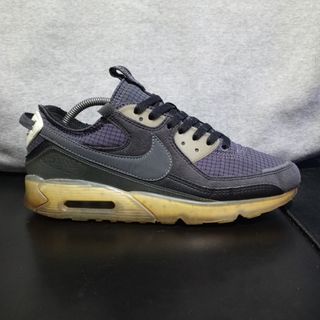 (Category: ) located in . Submitted by uishoe (Listing ID 1423927331, Image 1). Description: .