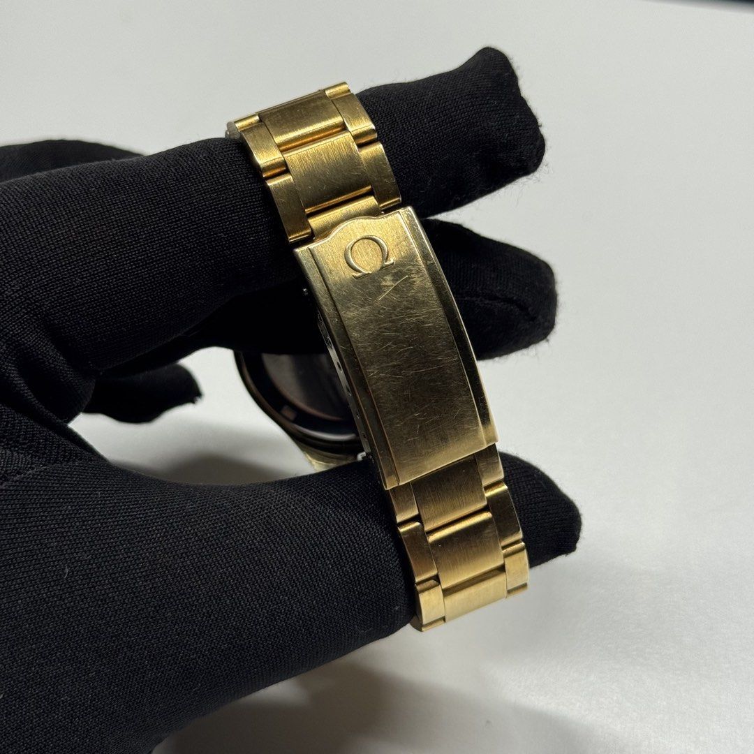 Omega Geneve Automatic Day-Date Gold Watch (Category: Luxury Watches) located in Manila. Submitted by vantageph_02 (Listing ID 1423790249, Image 3). Description: - Omega Geneve automatic watch - Gold dial - Day and date display - Gold bracelet - Omega logo on clasp and case back 36mm case size 166.0174 Newly serviced All original Pristine dial Fits up to 8" wrist size 6 months service warranty ₱55,000.