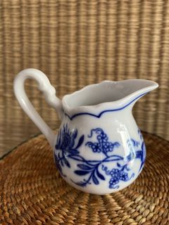 (Category: ) located in . Submitted by thriftteata (Listing ID 1423807076, Image 1). Description: .