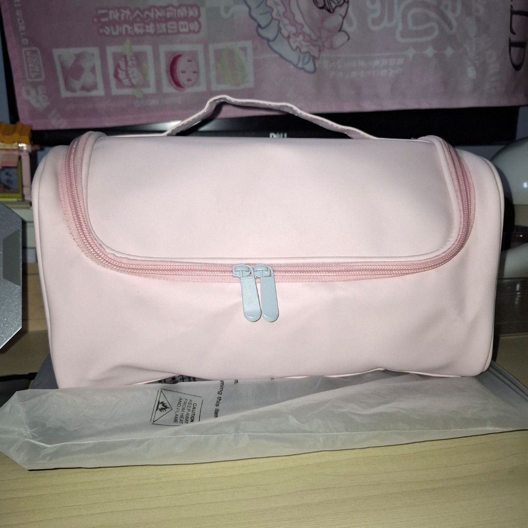 Pink Storage Bag 31.5cm (Category: Storage Boxes & Baskets) located in Quezon City. Submitted by an.marie (Listing ID 1423830676, Image 1). Description: Hey there, beauty enthusiasts! 👋 Check out this super cute Pink Travel Makeup Organizer! It's perfect for keeping all your essentials organized, whether you're traveling or just need a tidy space at home. The lovely pink color is so chic, and the design is really practical with multiple compartm