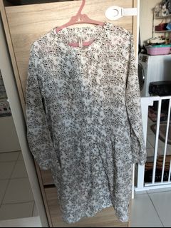 (Category: ) located in . Submitted by cozmovingout (Listing ID 1423877331, Image 1). Description: .