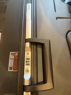 (Category: ) located in . Submitted by victri (Listing ID 1423864952, Image 1). Description: .