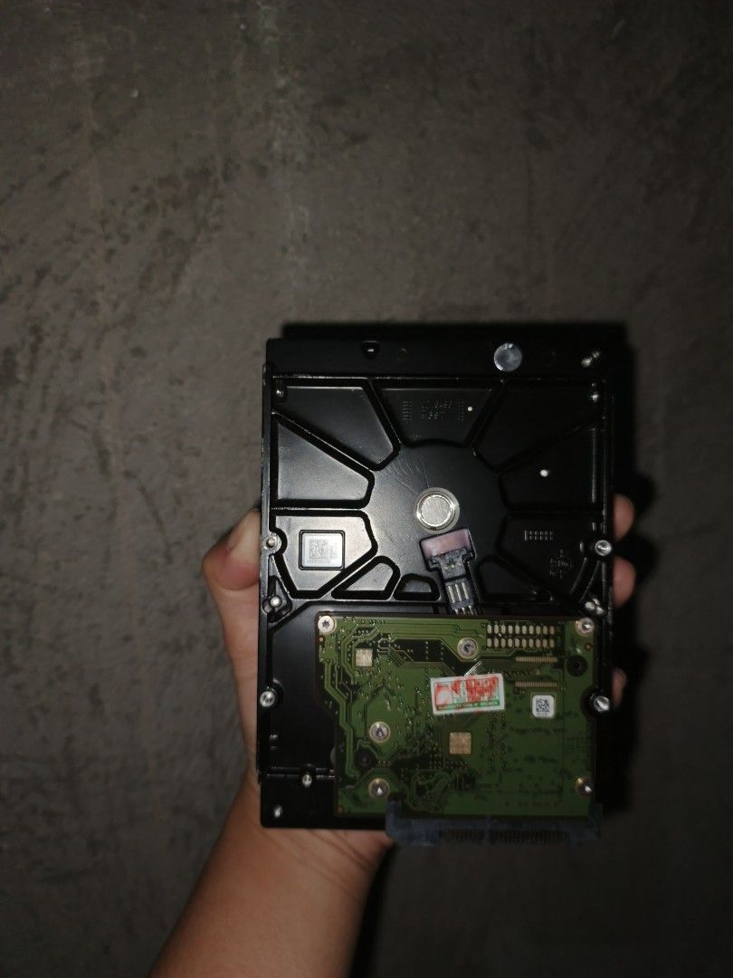 SEAGATE SATA 500 GB DESKTOP HDD (Category: Hard Disks & Thumbdrives) located in Pateros City. Submitted by chooeyble (Listing ID 1423902817, Image 3). Description: SEAGATE 500 GB SATA DESKTOP HDD - CAPACITY: 500 GB GOOD WORKING CONDITION FOR INQUIRIES: 09101653177.