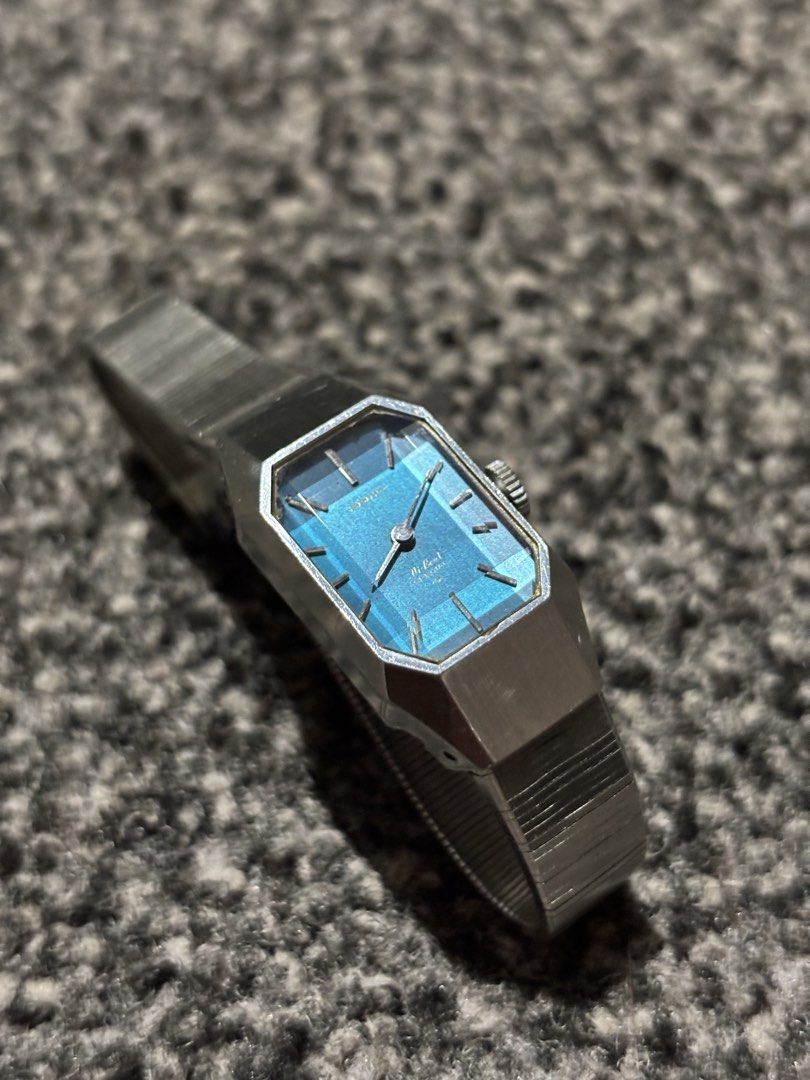 Seiko Hi-Beat Special (Rare) (Category: Women's Watches) located in Bulacan. Submitted by thriftstarph (Listing ID 1423796560, Image 2). Description: PLEASE READ THE DESCRIPTION BELOW‼️ Seiko Winding Vintage Watch (Womens) Vintage Seiko Good Working No Issue From japan.