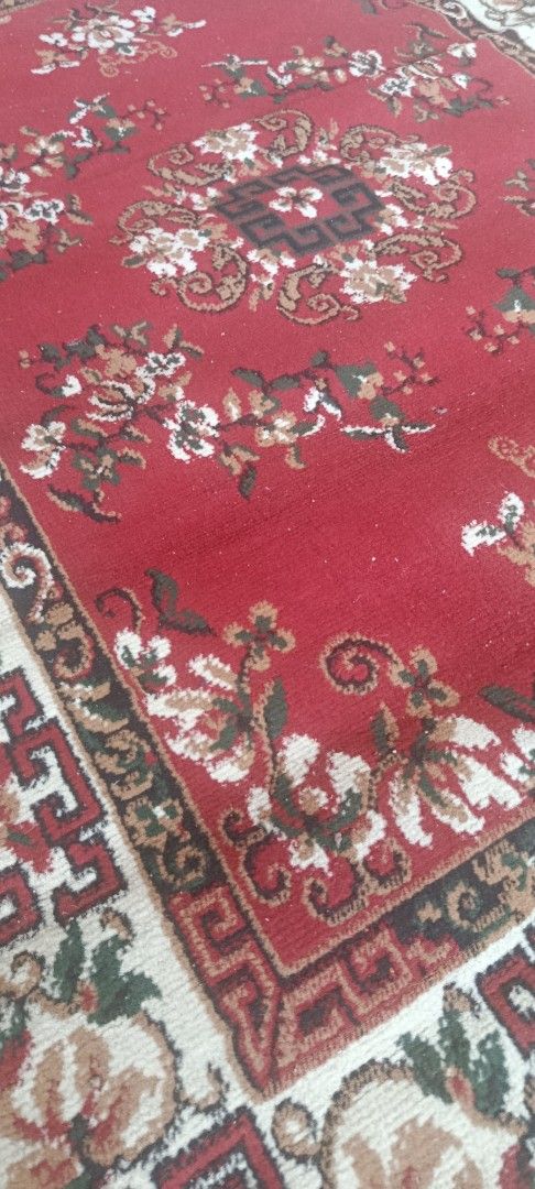 Sofi Red Rug (Category: Carpets, Mats & Flooring) located in Quezon City. Submitted by ellahqy28 (Listing ID 1423795609, Image 2). Description: - Red rug with a beautiful floral design. - Shape: Rectangular - Size: 110cm x 160cm - Material: 100% Polypropylene.