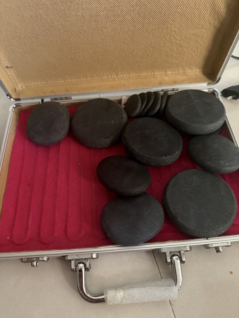 Spa Hot Stone Heating Box (Category: Massage Devices) located in Quezon City. Submitted by declutteringcloset18 (Listing ID 1423858651, Image 2). Description: Hot Stone Heating Box for Spa.