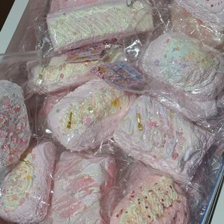 (Category: ) located in . Submitted by crystalhues (Listing ID 1423902840, Image 1). Description: .
